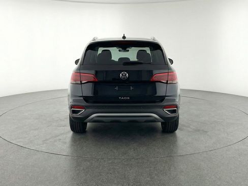 Used 2025 Volkswagen Taos SE image 7