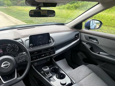 Used 2023 Nissan Rogue SV AWD/4WD image 44