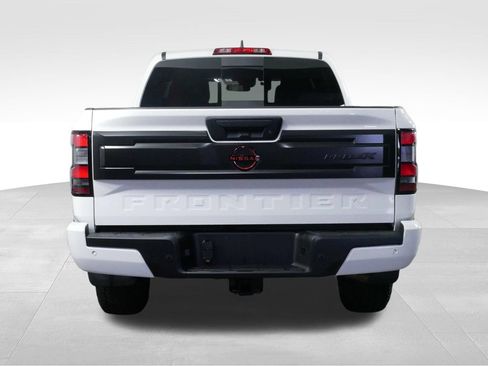 Used 2026 Nissan Frontier PRO-4X w/ Pro-4x Convenience Package AWD/4WD image 9