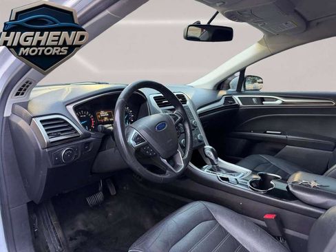 Used 2016 Ford Fusion SE w/ Equipment Group 202A FWD image 12