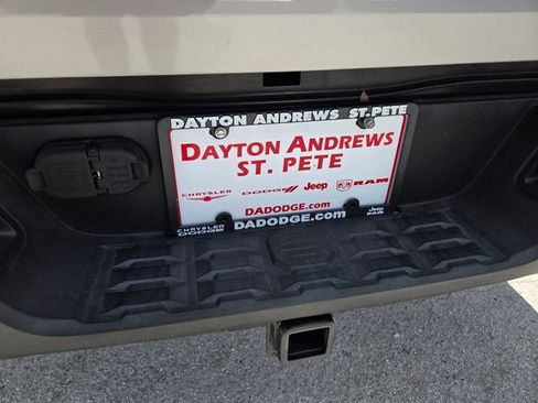 Used 2017 Toyota Tacoma TRD Sport w/ Tow Package RWD image 10