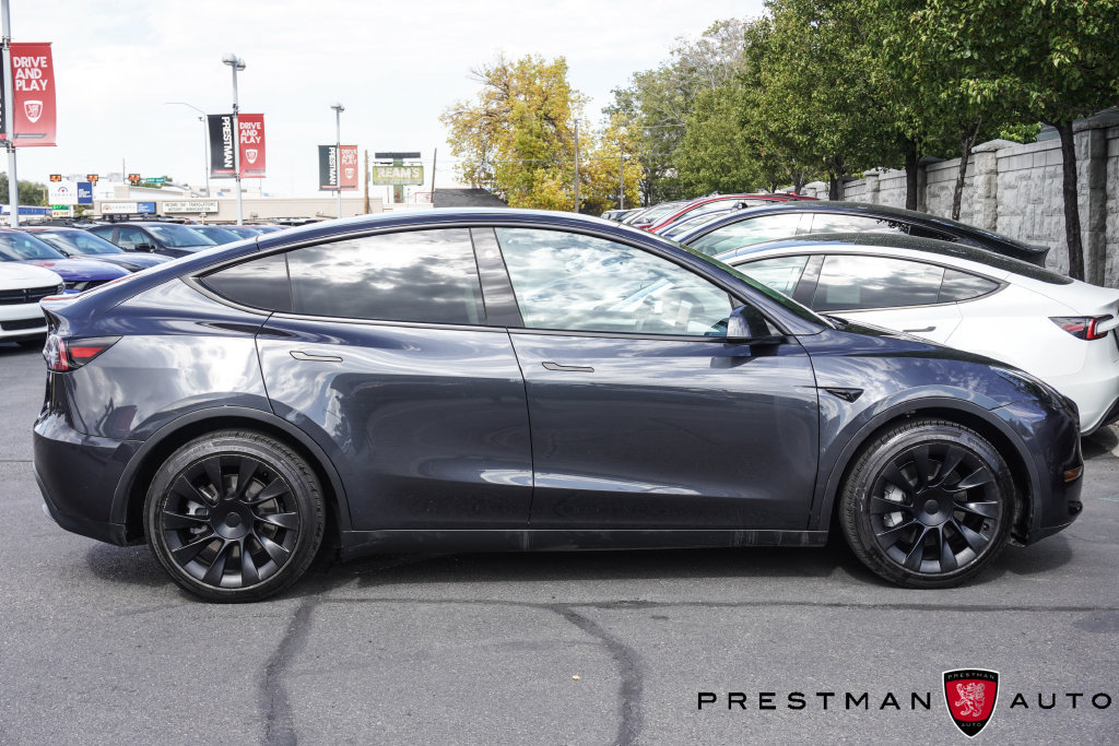 Used 2024 Tesla Model Y Long Range AWD/4WD image 8
