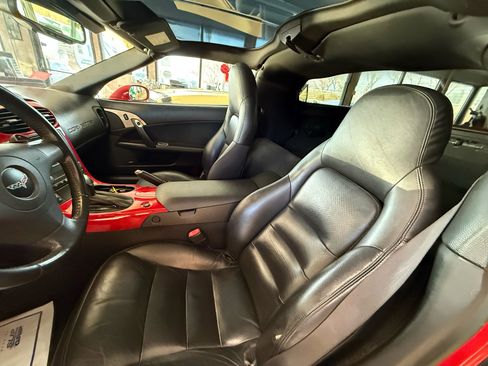 Used 2006 Chevrolet Corvette Coupe w/ Preferred Equipment Group image 13