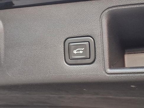 Used 2020 GMC Terrain Denali w/ Denali Premium Package image 29