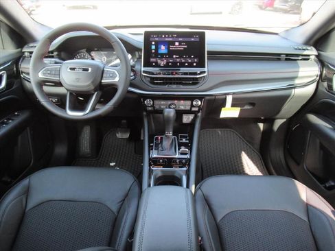 New 2026 Jeep Compass Trailhawk image 11