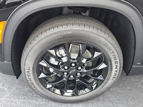 New 2026 Chevrolet Traverse LT w/ Midnight/Sport Edition FWD image 4