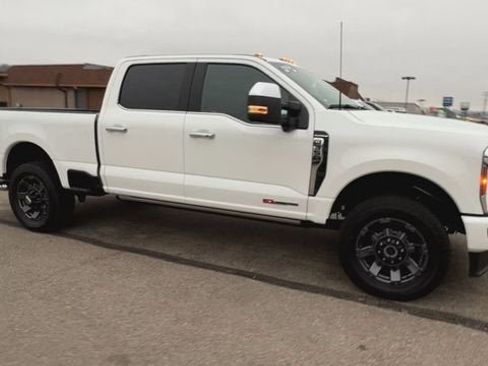 Used 2024 Ford F350 Platinum image 2