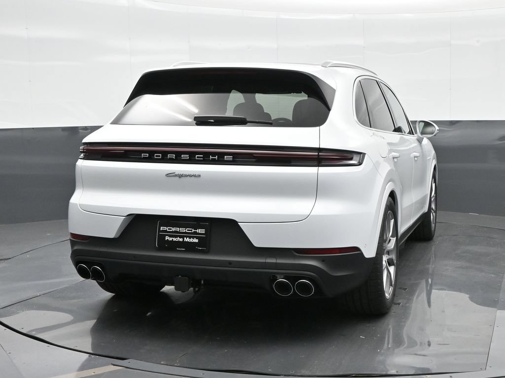 Certified 2025 Porsche Cayenne E-Hybrid AWD/4WD image 6