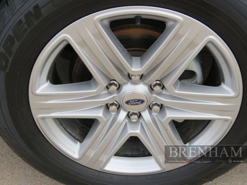 Used 2020 Ford Expedition XLT w/ Equipment Group 202A image 10