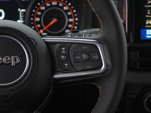 Used 2024 Jeep Wrangler Sahara image 18