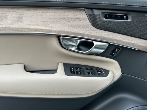 New 2026 Volvo XC90 B6 Plus w/ Protection Package Premier image 10