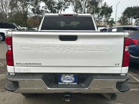 Used 2023 Chevrolet Silverado 2500 LT image 4