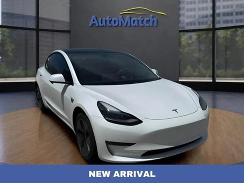 Used 2021 Tesla Model 3 Standard Range Plus RWD image 1