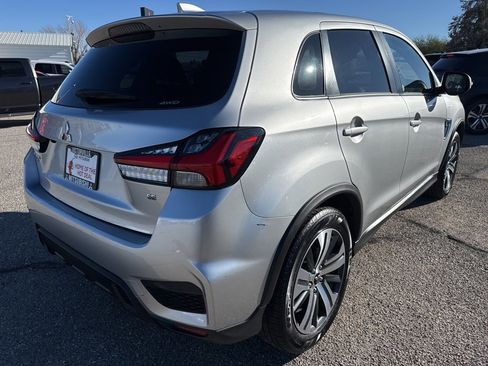 Used 2024 Mitsubishi Outlander Sport 2.0 ES image 7