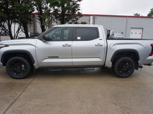 Used 2024 Toyota Tundra SR5 w/ SR5 Premium Package AWD/4WD image 18