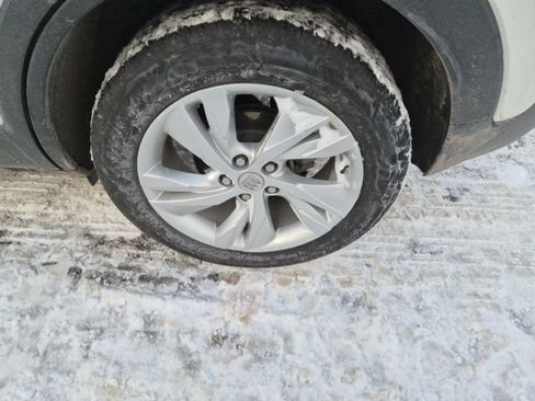 Used 2024 Buick Encore GX Preferred image 10