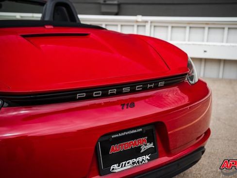 Used 2017 Porsche 718 Boxster S RWD image 28