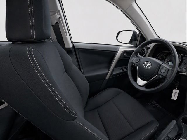 Used 2013 Toyota RAV4 XLE AWD/4WD image 17