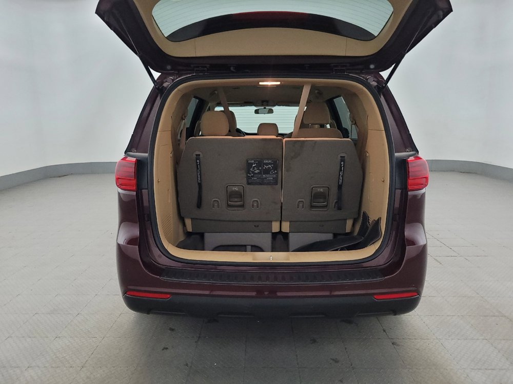 Used 2019 Kia Sedona LX FWD image 29