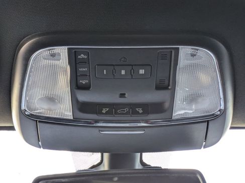 Used 2015 Jeep Grand Cherokee Limited image 26