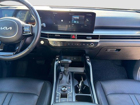 Used 2024 Kia Sorento S image 22