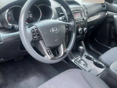 Used 2011 Kia Sorento LX AWD/4WD image 15