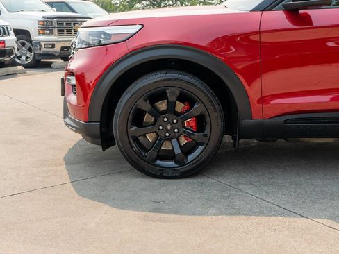 Used 2023 Ford Explorer ST w/ Equipment Group 401A AWD/4WD image 31