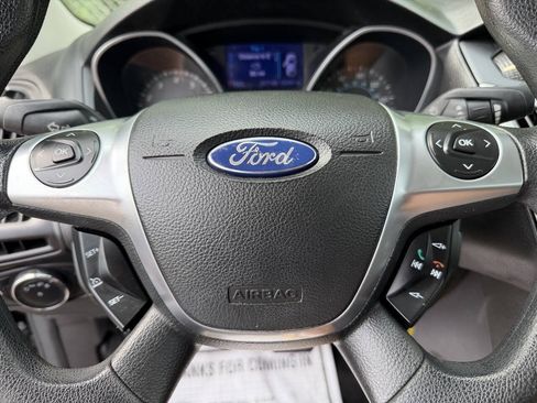 Used 2013 Ford Focus SE FWD image 17