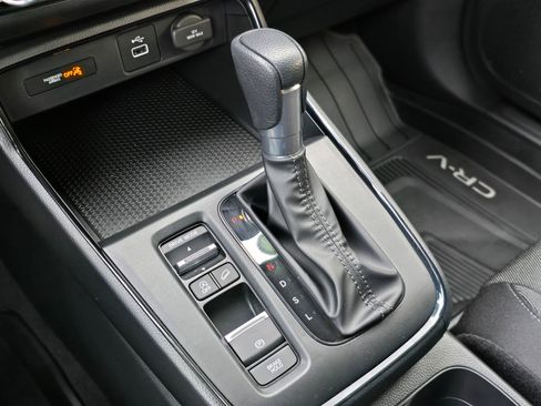 Certified 2025 Honda CR-V LX image 34