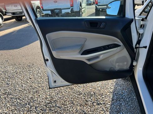 Used 2018 Ford EcoSport S image 11