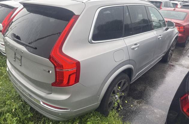 Used 2023 Volvo XC90 B6 Ultimate AWD/4WD image 2