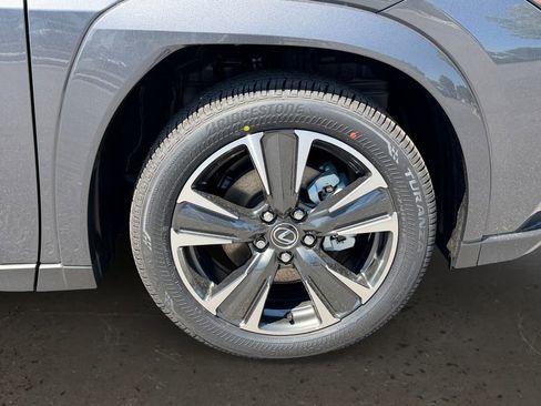 Used 2026 Lexus UX 300h AWD image 23