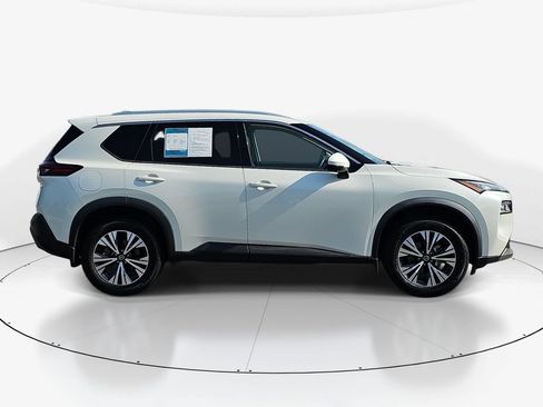 Used 2021 Nissan Rogue SV w/ Premium Package FWD image 5