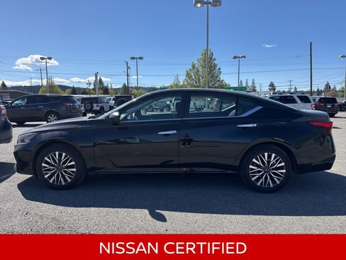 Certified 2025 Nissan Altima 2.5 SV FWD image 12