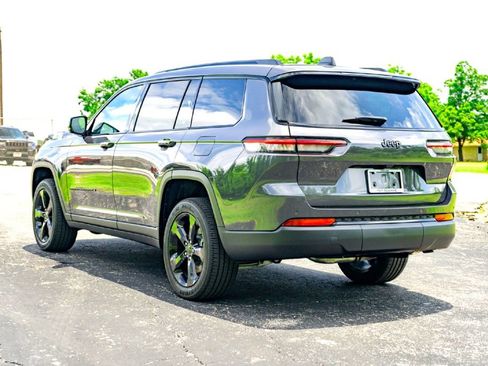 New 2025 Jeep Grand Cherokee L Altitude RWD image 9