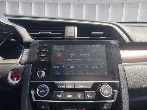 Used 2020 Honda Civic EX image 18