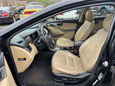 Used 2013 Hyundai Elantra Limited FWD image 19