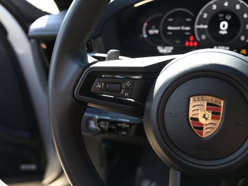 Used 2024 Porsche Panamera 4 image 19