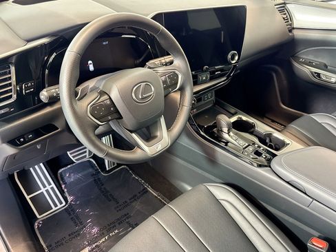Used 2024 Lexus NX 450h+ F Sport image 9