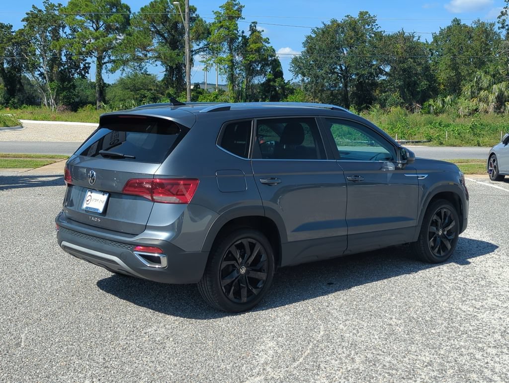 Certified 2023 Volkswagen Taos SE w/ Panoramic Sunroof Package FWD image 7