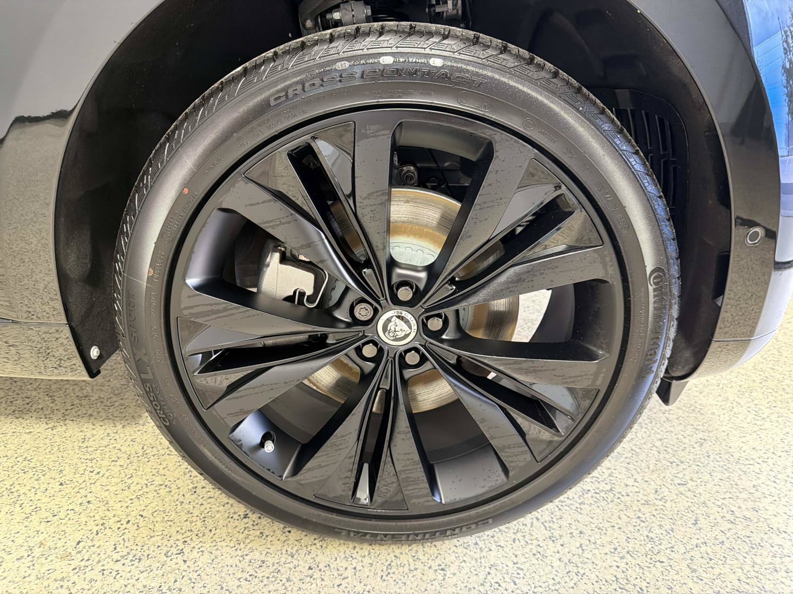 New 2026 Jaguar F-PACE R-Dynamic S AWD/4WD image 9