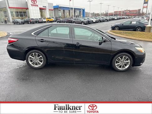 Certified 2016 Toyota Camry image 8