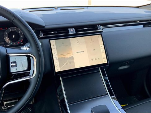 New 2026 Land Rover Range Rover Velar Dynamic SE image 8