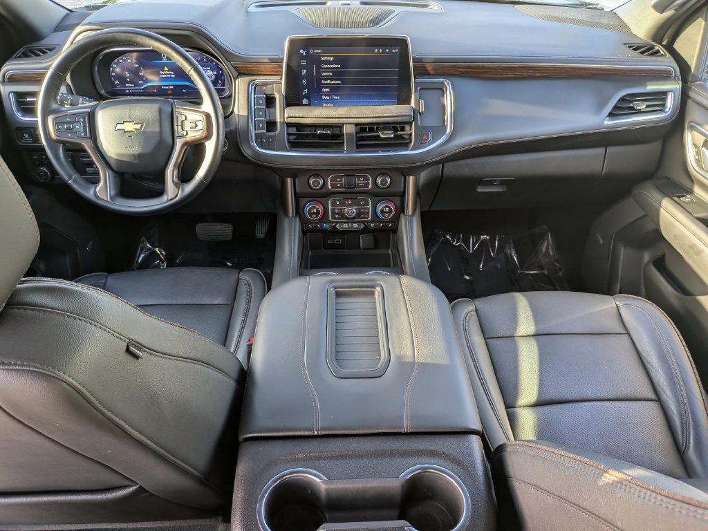 Used 2024 Chevrolet Tahoe High Country AWD/4WD image 14