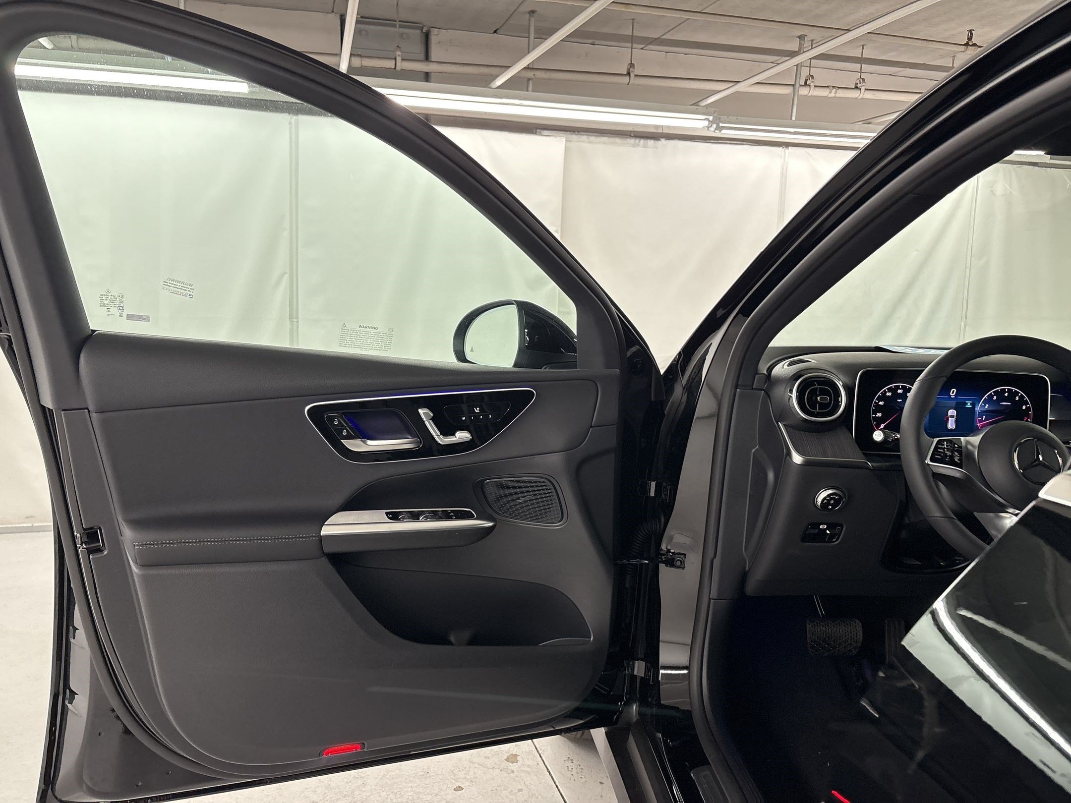 Certified 2026 Mercedes-Benz GLC 300 image 5