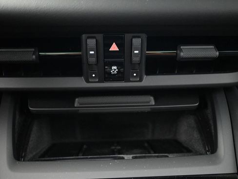 New 2026 Porsche Macan Turbo Electric image 24