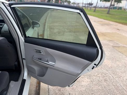 Used 2016 Toyota Prius V Five FWD image 13