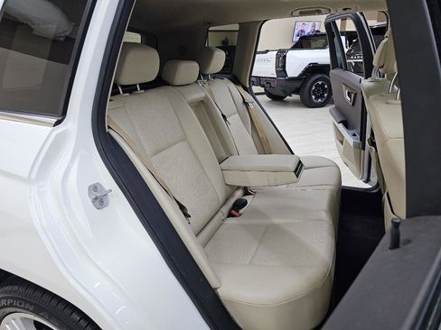 Used 2014 Mercedes-Benz GLK 350 4MATIC image 25