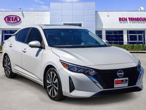 Used 2024 Nissan Sentra SV w/ SV Premium Package FWD image 3