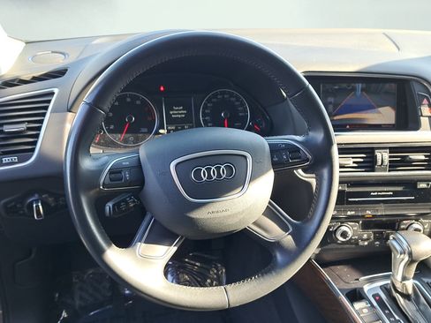 Used 2017 Audi Q5 2.0T Premium Plus w/ Technology Package AWD/4WD image 11